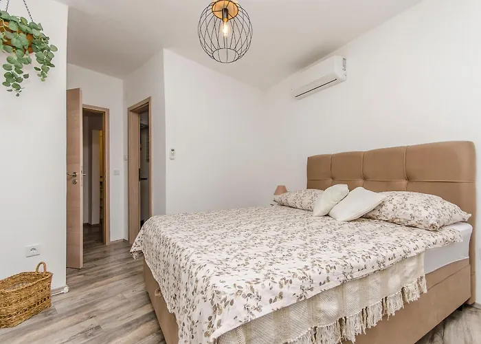 Nedjeljka 아파트 *